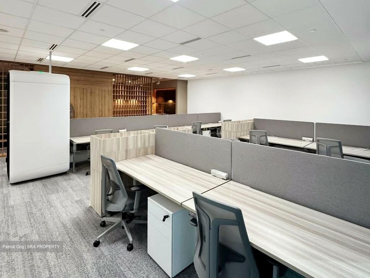 Central Boulevard (D1), Office #568708741